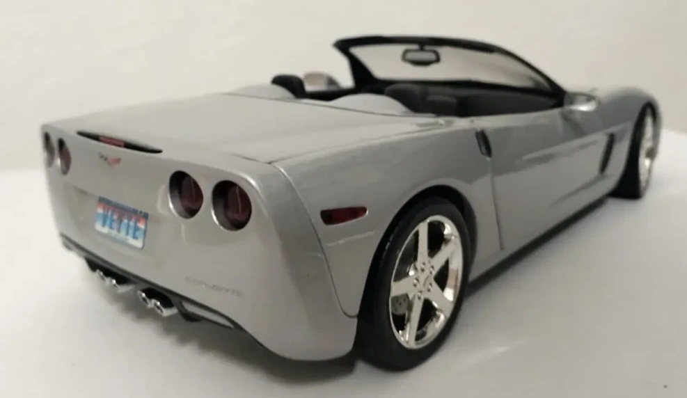 2005 Corvete C6 Silver: No Package: Image 4