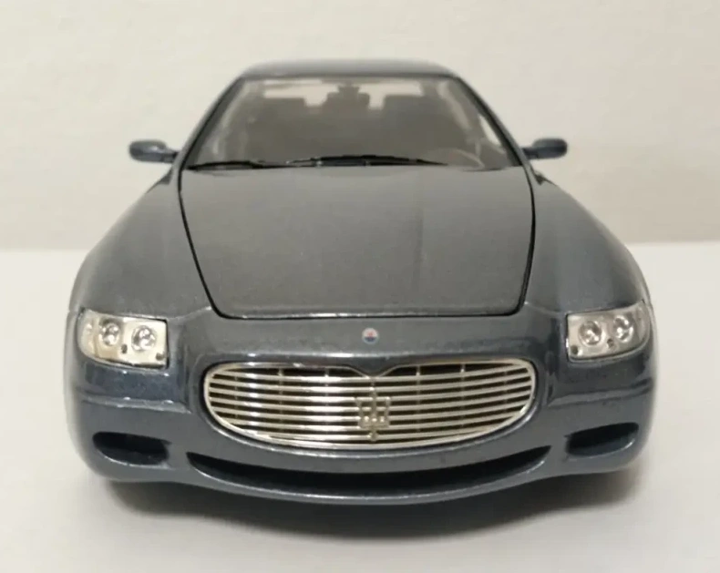 2004 Maserati Quattroporte Grey: No Package: Image 3