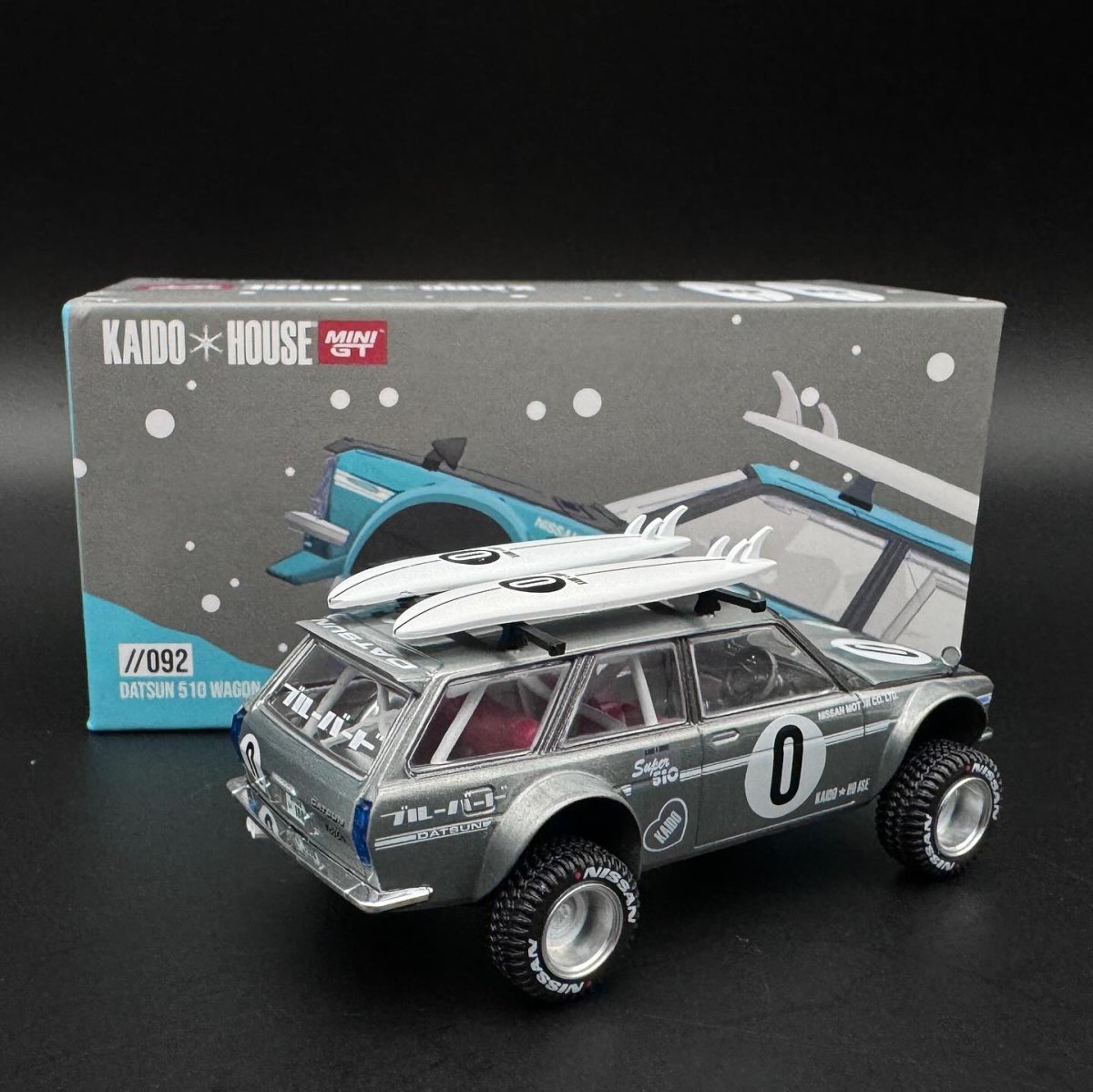 2023 Datsun KAIDO 510 Wagon 4x4 Winter Holiday Edition ZAMAC: Image 2