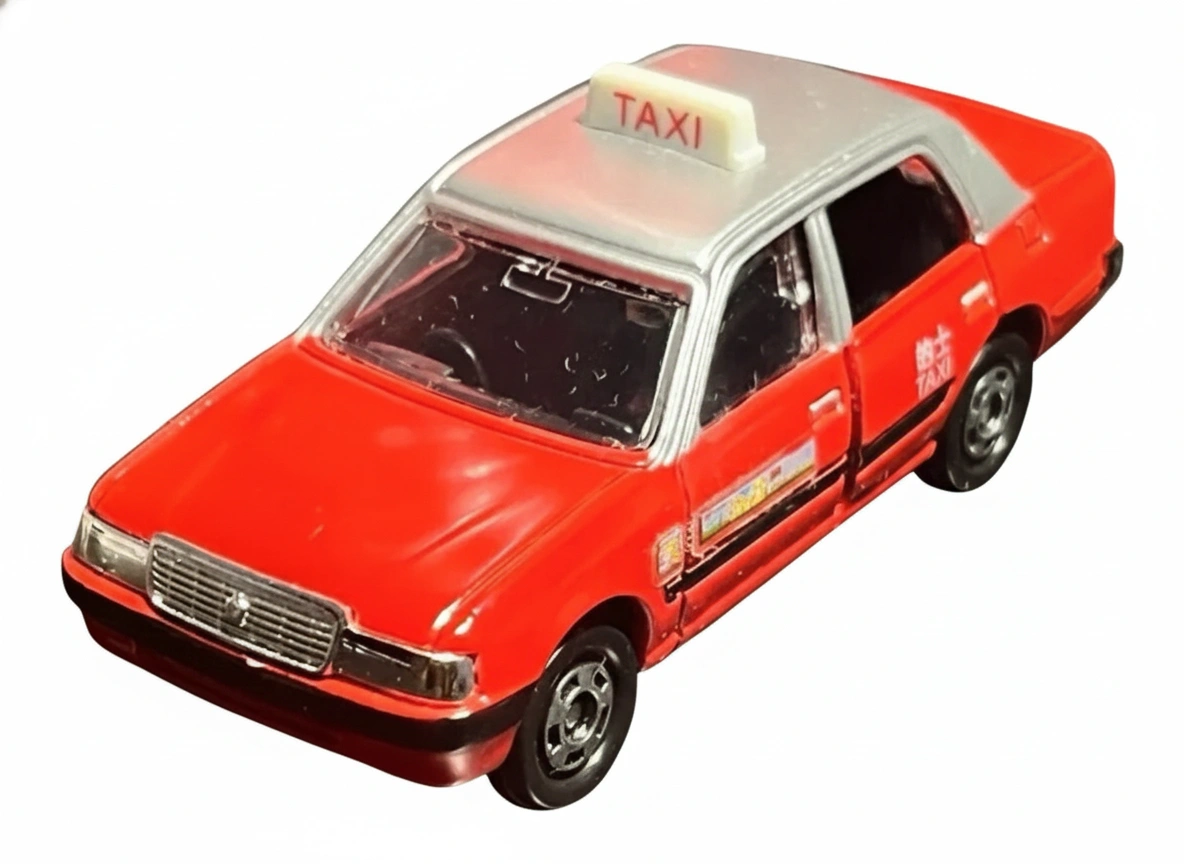 2012 Toyota Crown Comfort Taxi Red: No Package: Image 2