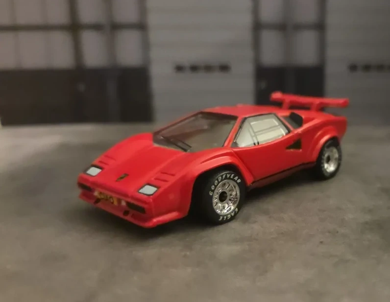 1997 Lamborghini Countach LP 500 S Red: No Package: Image 3