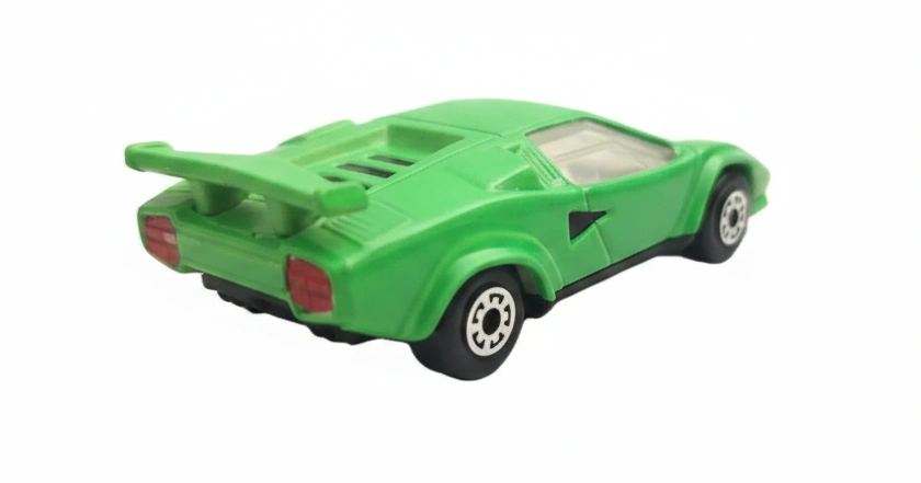 1992 Lamborghini Countach LP 500 S Green: No Package: Image 3