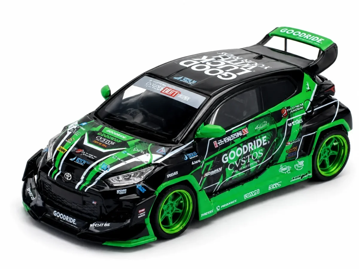 2025 Pandem GR Yaris Green: Image 3