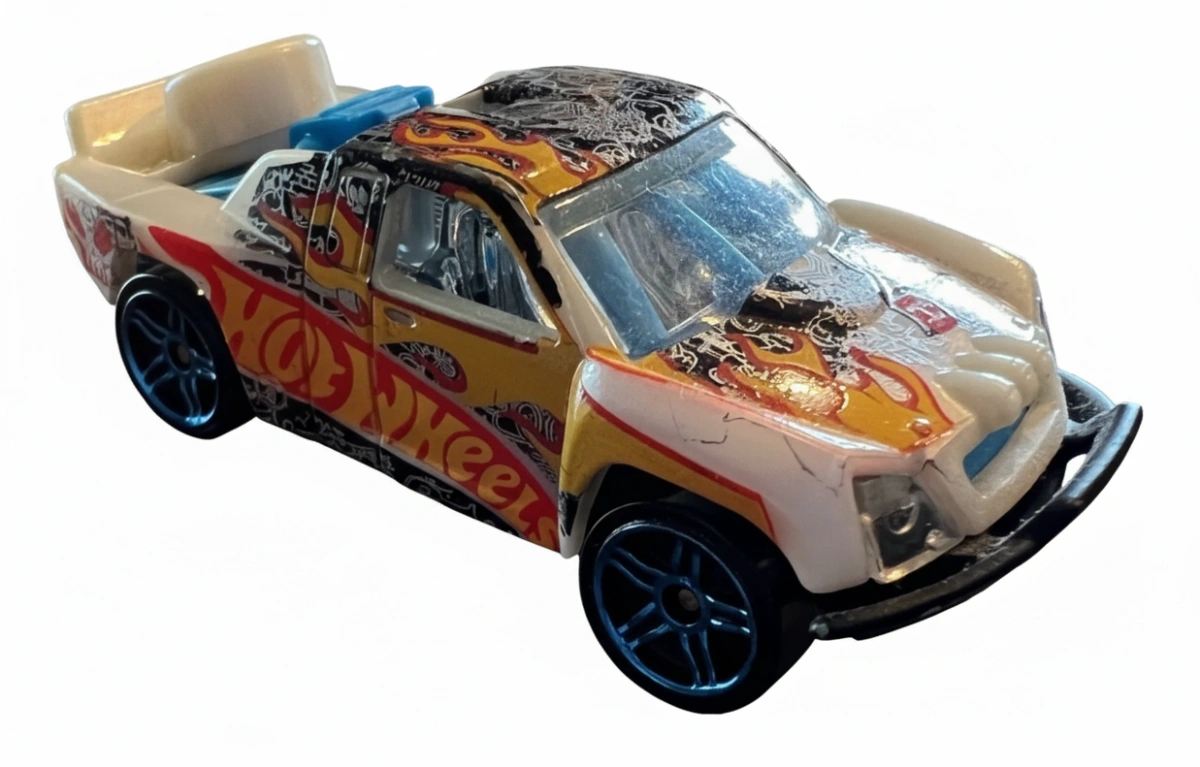 2011 Off Track White: No Package: Image 2