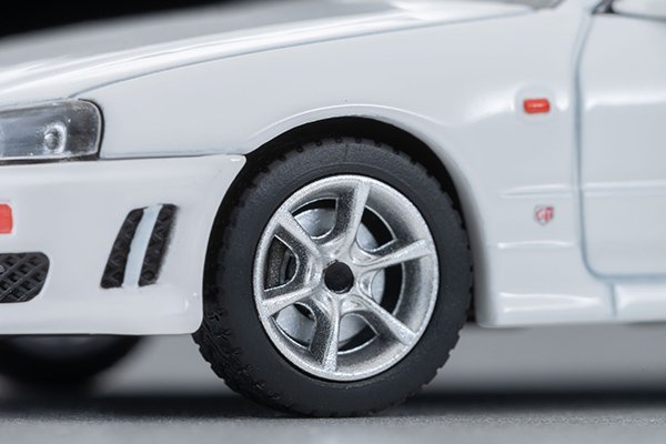 2027 Nissan Skyline 2-door Sports Coupe 25GT TURBO w/ optional parts White: Image 7