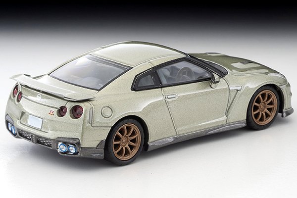 2024 Nissan GT-R Premium Edition T-spec 2024 model Olive: Image 2