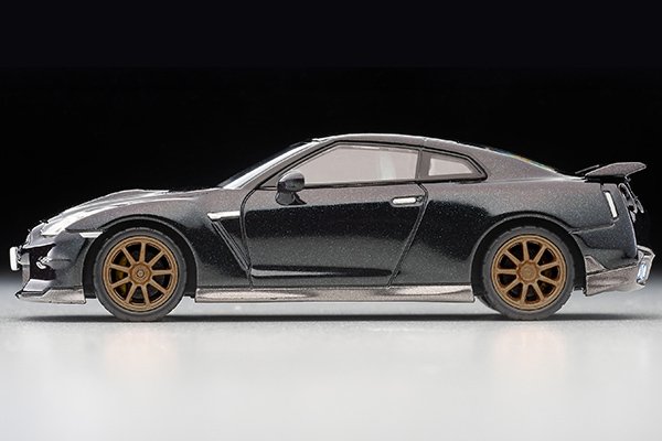 2024 Nissan GT-R Premium Edition T-spec 2024 model Purple: Image 3