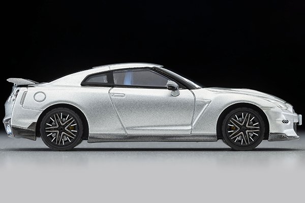2025 Nissan GT-R Premium Edition 2025 model Silver: Image 4