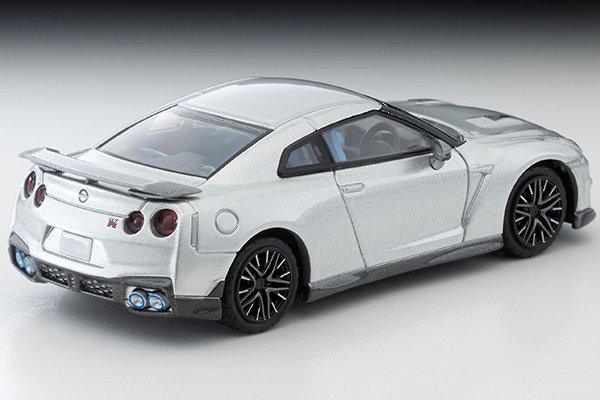 2025 Nissan GT-R Premium Edition 2025 model Silver: Image 2