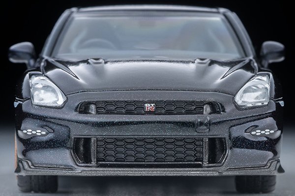 2026 Nissan GT-R 2025 model, Final Production Model Purple: Image 5