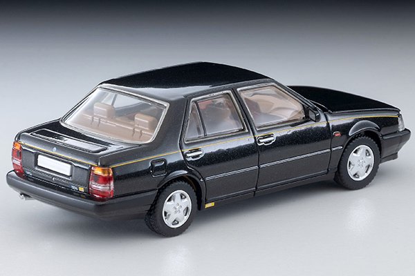 2026 Lancia Thema 8.32 Phase I Black: Image 2