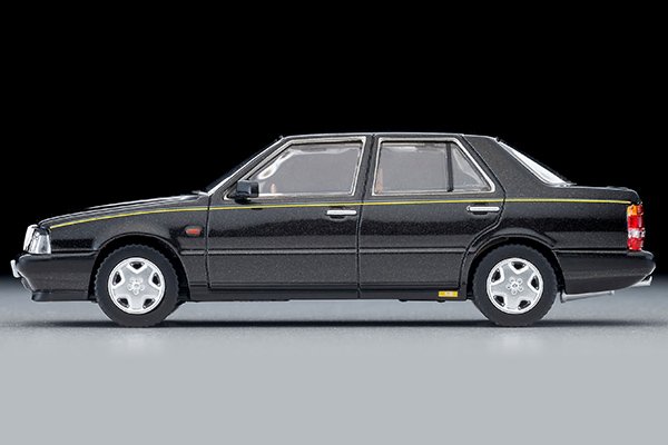 2026 Lancia Thema 8.32 Phase I Black: Image 3