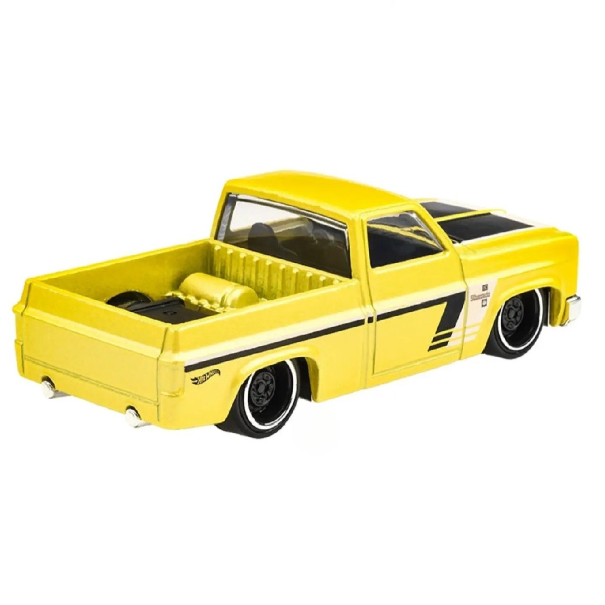 2027 83 Chevy Silverado Yellow: Image 3