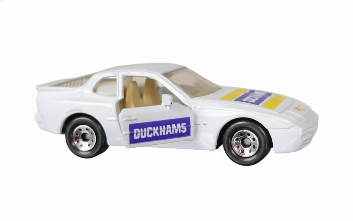 1990 Porsche 944 Turbo White: No Package: Image 2