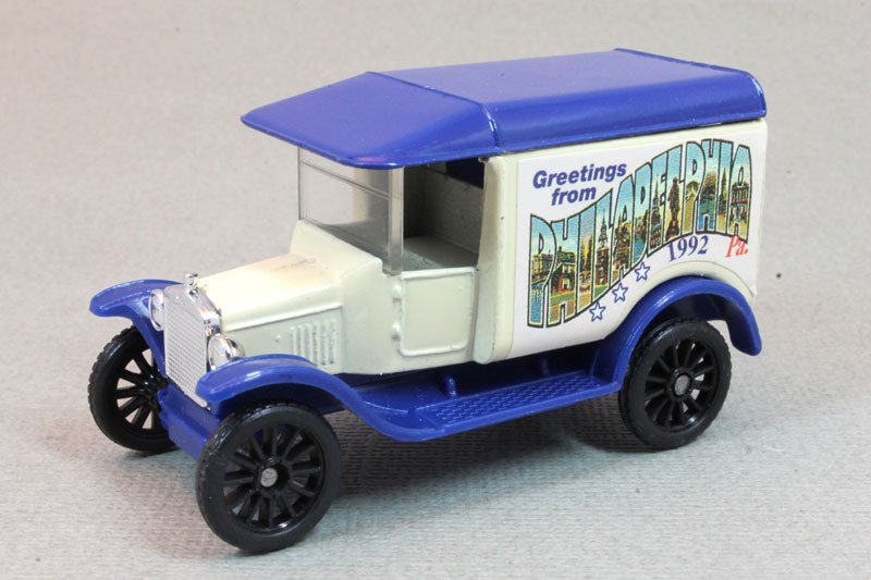 1992 1921 Ford Model T Van Beige: Image 2