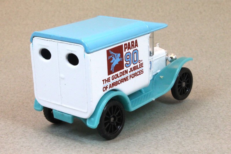 1990 1921 Ford Model T Van White: Image 2