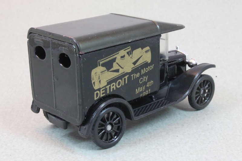 1991 1921 Ford Model T Van Black: Image 3