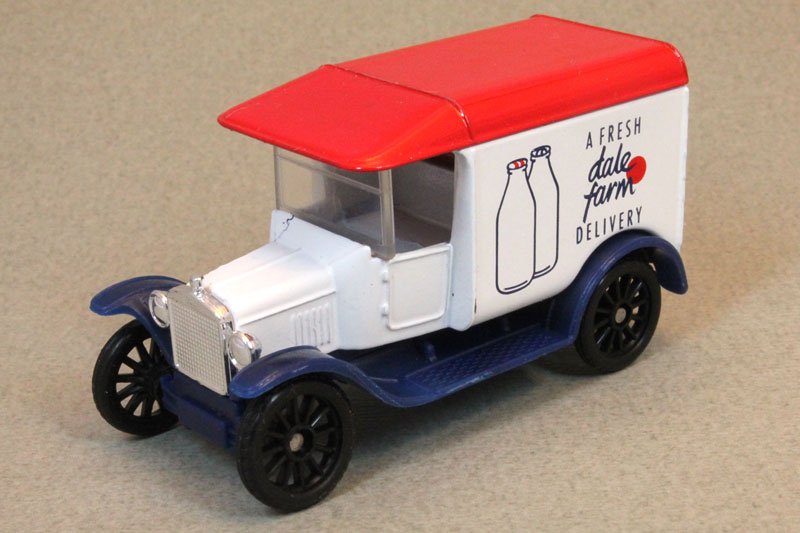 1993 1921 Ford Model T Van White: Image 2