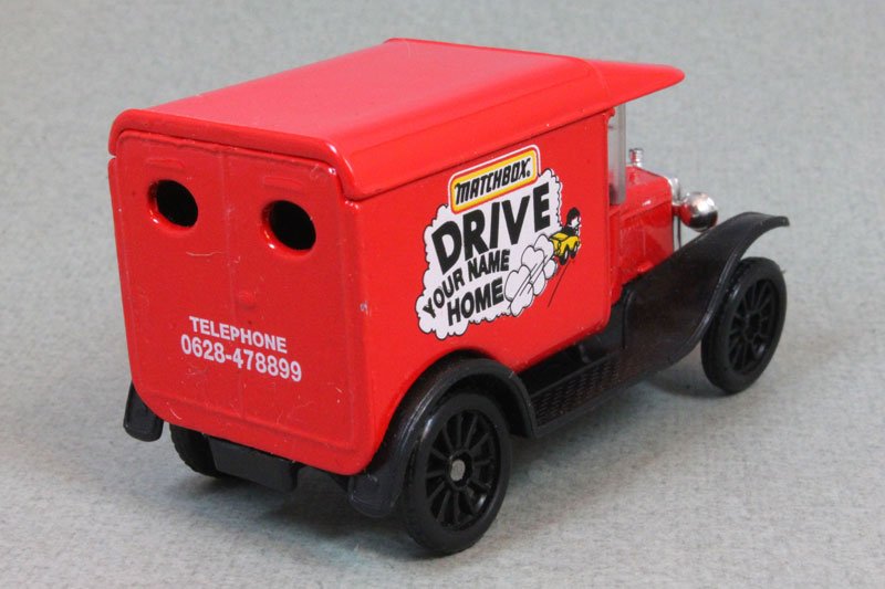 1995 1921 Ford Model T Van Red: Image 2