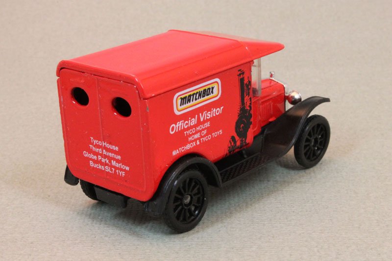1995 1921 Ford Model T Red: Image 2