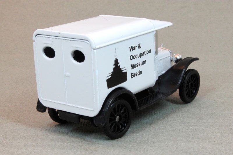 1995 1921 Ford Model T White: Image 2