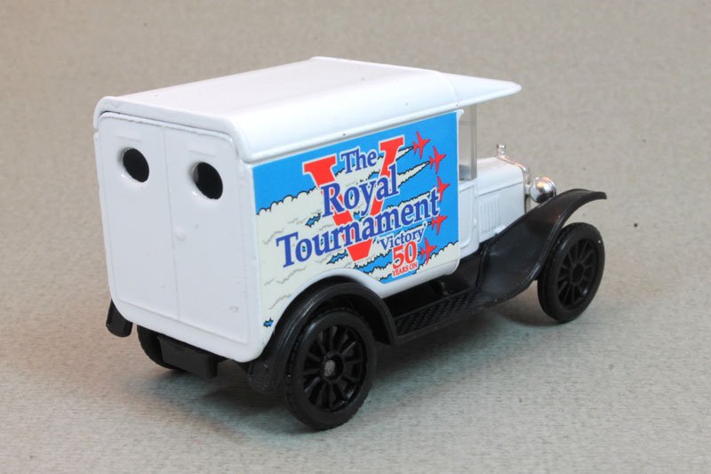 1995 1921 Ford Model T White: Image 3