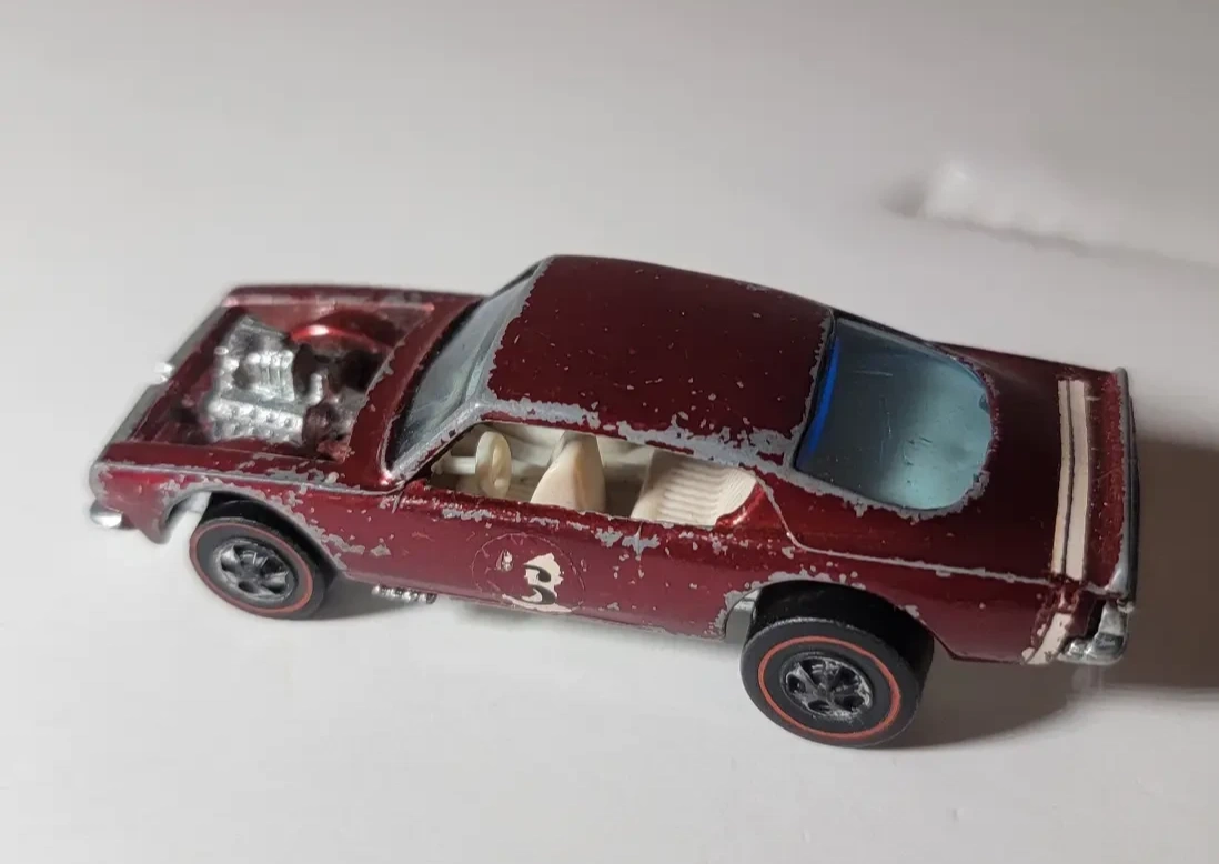 1970 King Kuda Red: No Package: Image 2