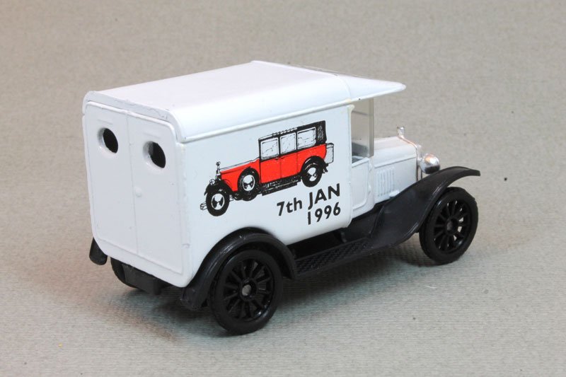 1996 1921 Ford Model T White: Image 3