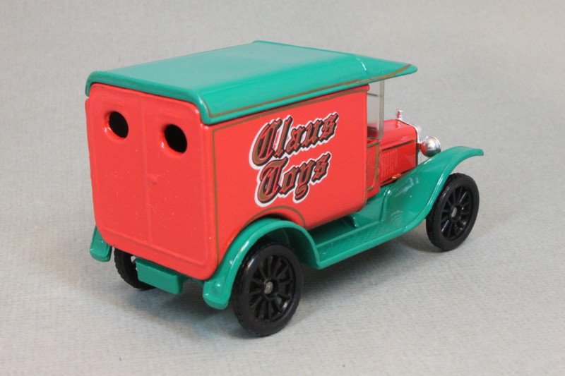 1996 1921 Ford Model T Red: Image 2