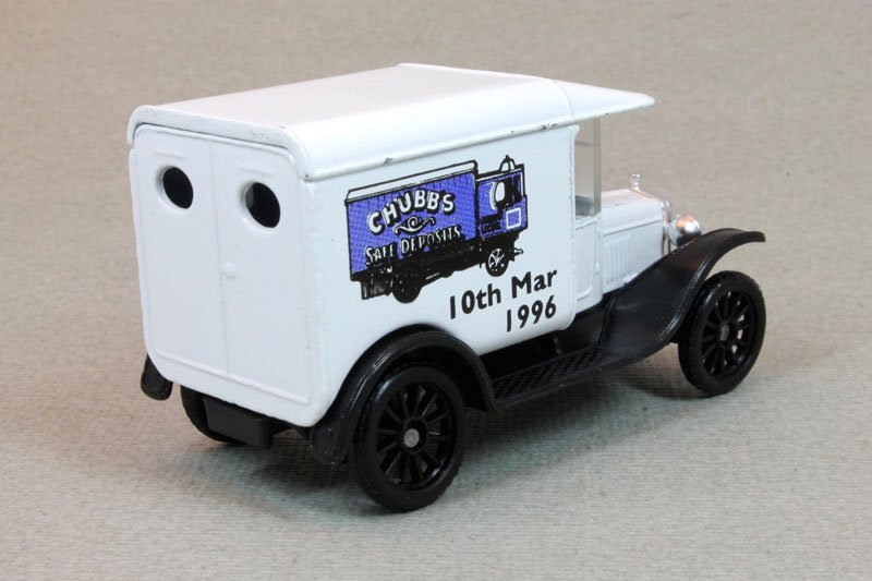 1996 1921 Ford Model T White: Image 3