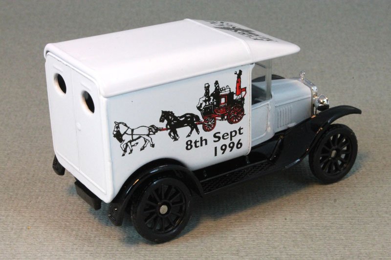 1996 1921 Ford Model T White: Image 3