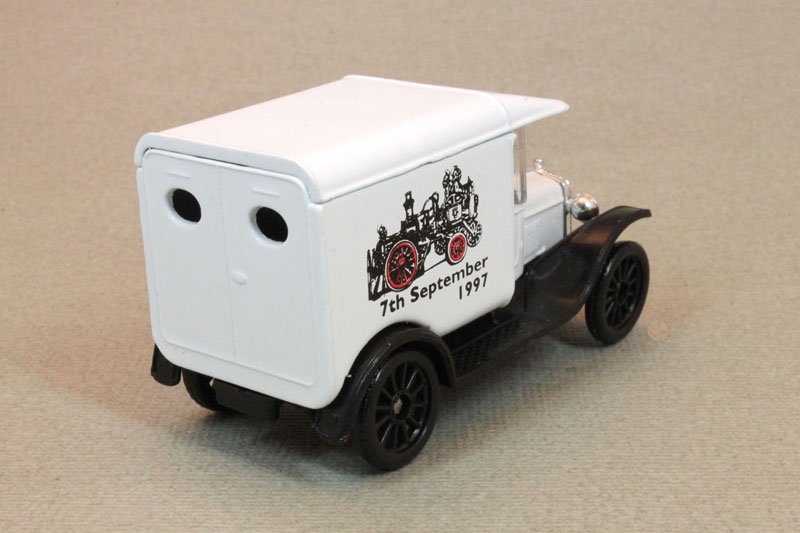 1997 1921 Ford Model T White: Image 3