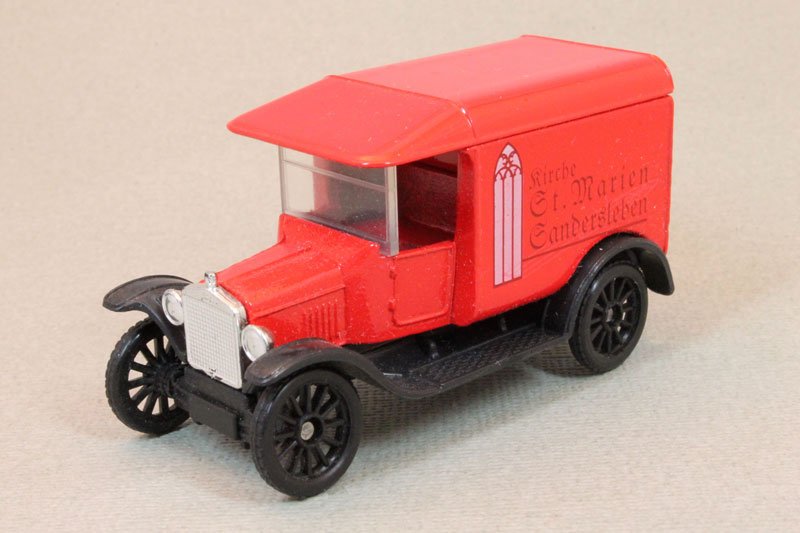 1997 1921 Ford Model T Red: Image 2