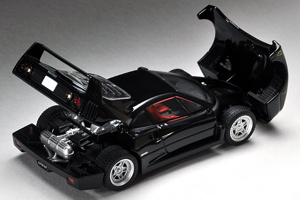 2020 Ferrari F40 Black: Image 7