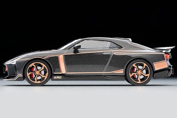 2024 Nissan GT-R50 by Italdesign Grey: Image 3