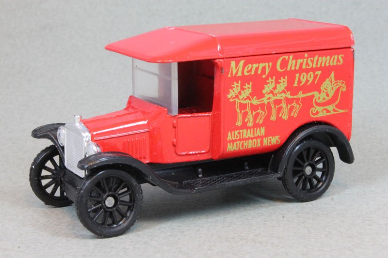 1997 1921 Ford Model T Red: Image 2