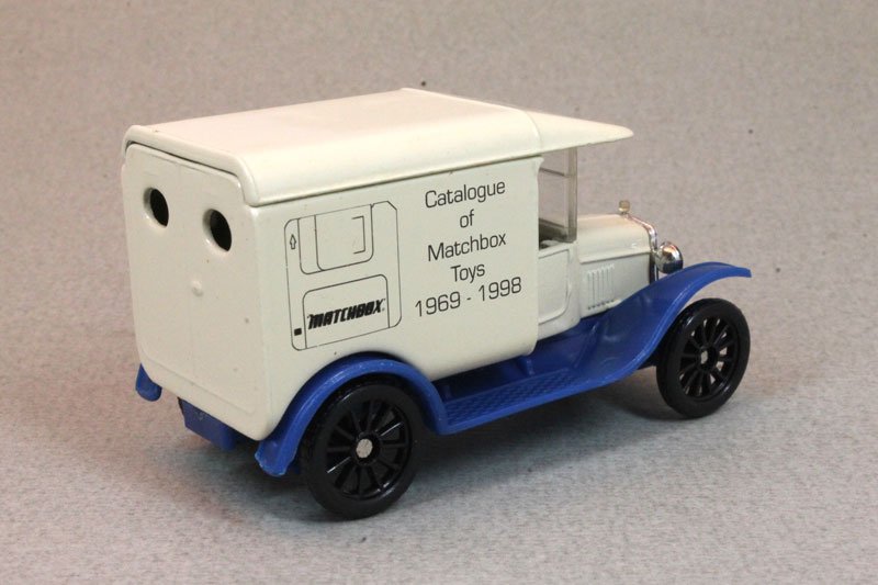 1998 1921 Ford Model T Van Beige: Image 2