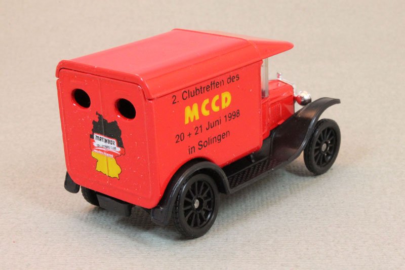 1998 1921 Ford Model T Van Red: Image 2