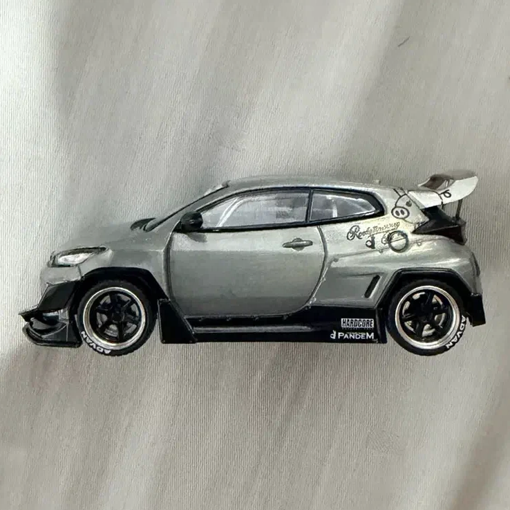 2025 Pandem GR Yaris ZAMAC: No Package: Image 2