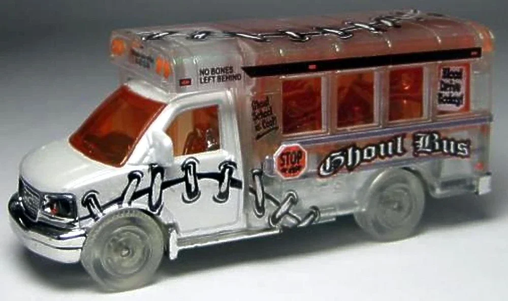 2010 GMC School Bus White: Image 2