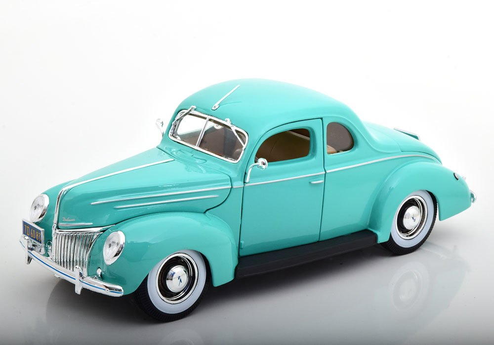 1939 Deluxe Blue: No package: Image 2