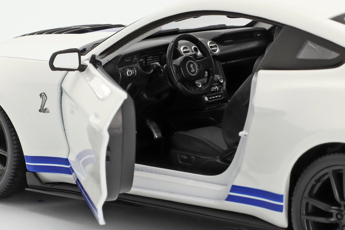 2020 Mustang Shelby GT500 ( White: No package: Image 24