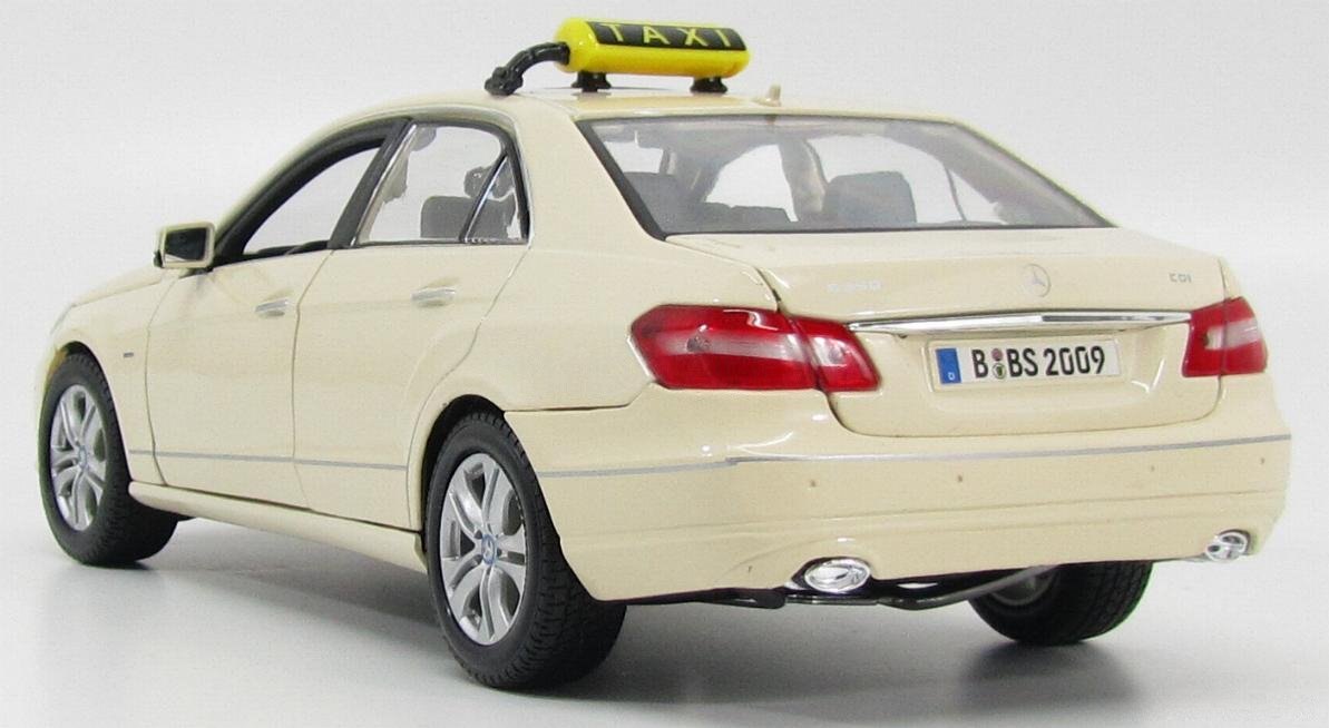 2009 E-Class (W212) Beige: No package: Image 5