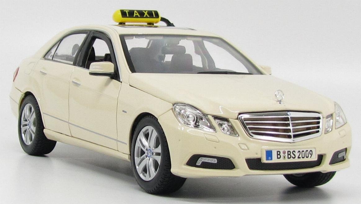 2009 E-Class (W212) Beige: No package: Image 4