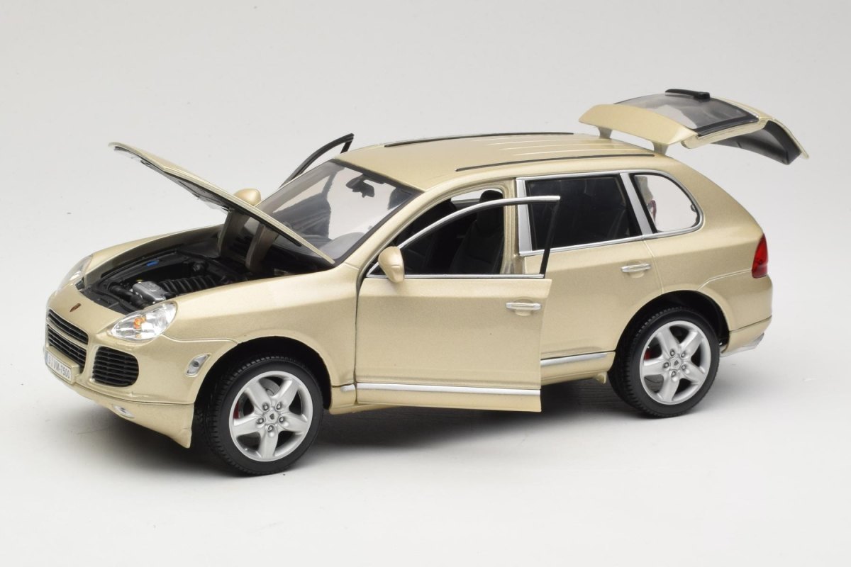 2005 Cayenne S 955 Beige: No package: Image 2