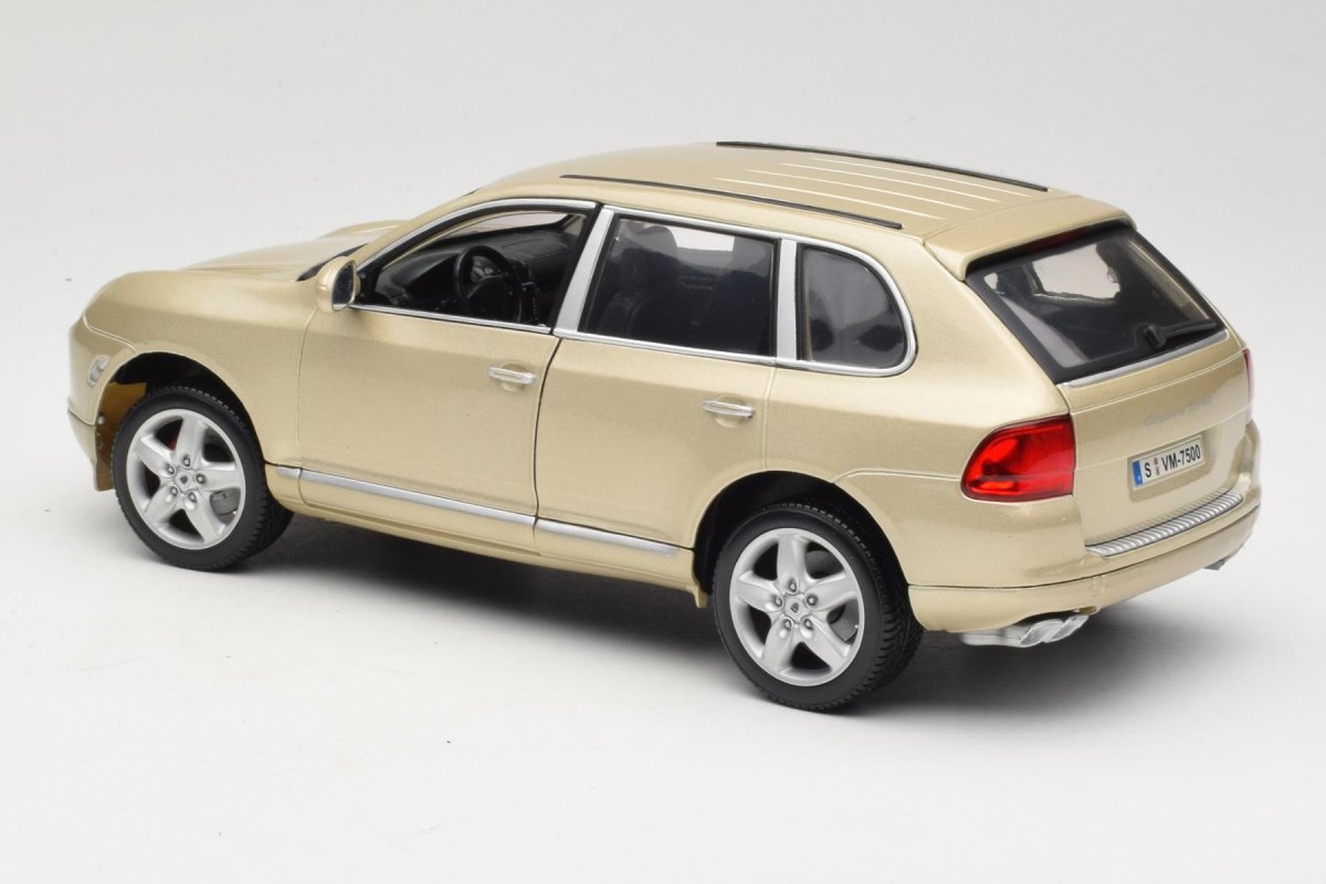 2005 Cayenne S 955 Beige: No package: Image 7