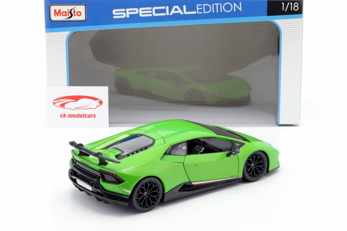 2018 Huracan Performante Green: No package: Image 11