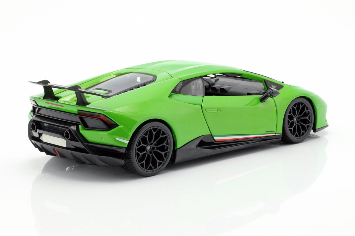 2018 Huracan Performante Green: No package: Image 15