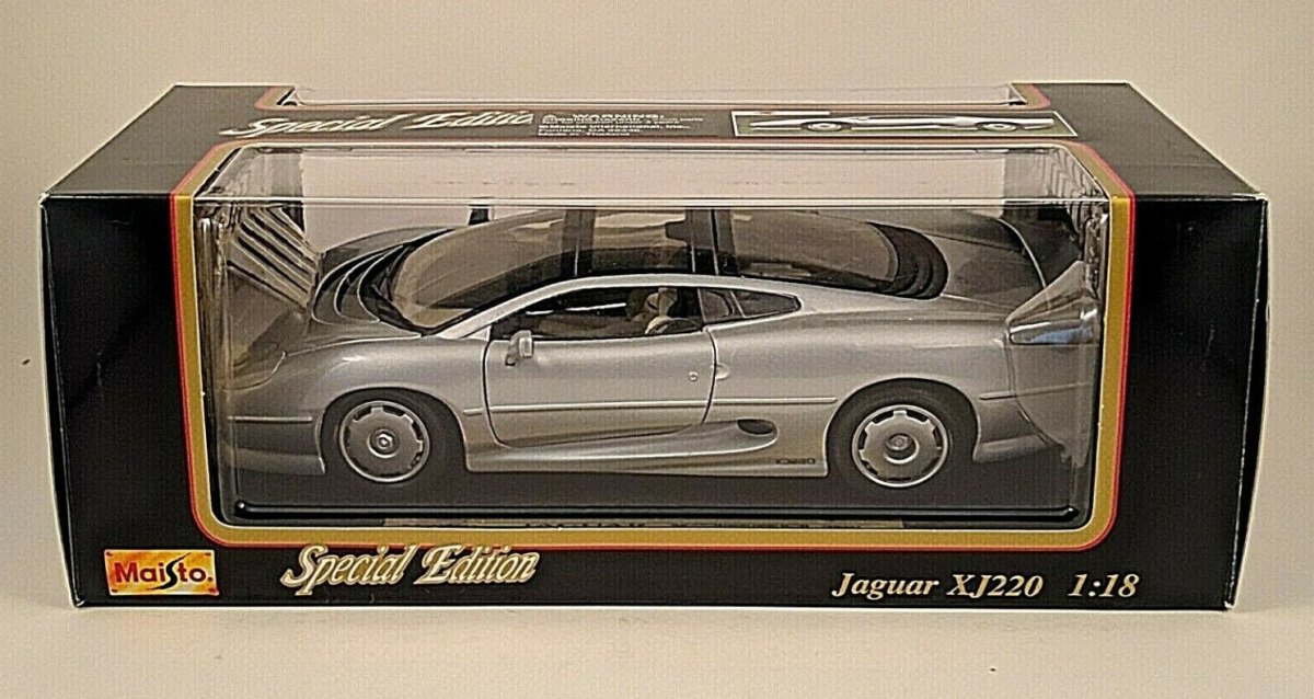 1992 XJ220 Silver: No package: Image 2