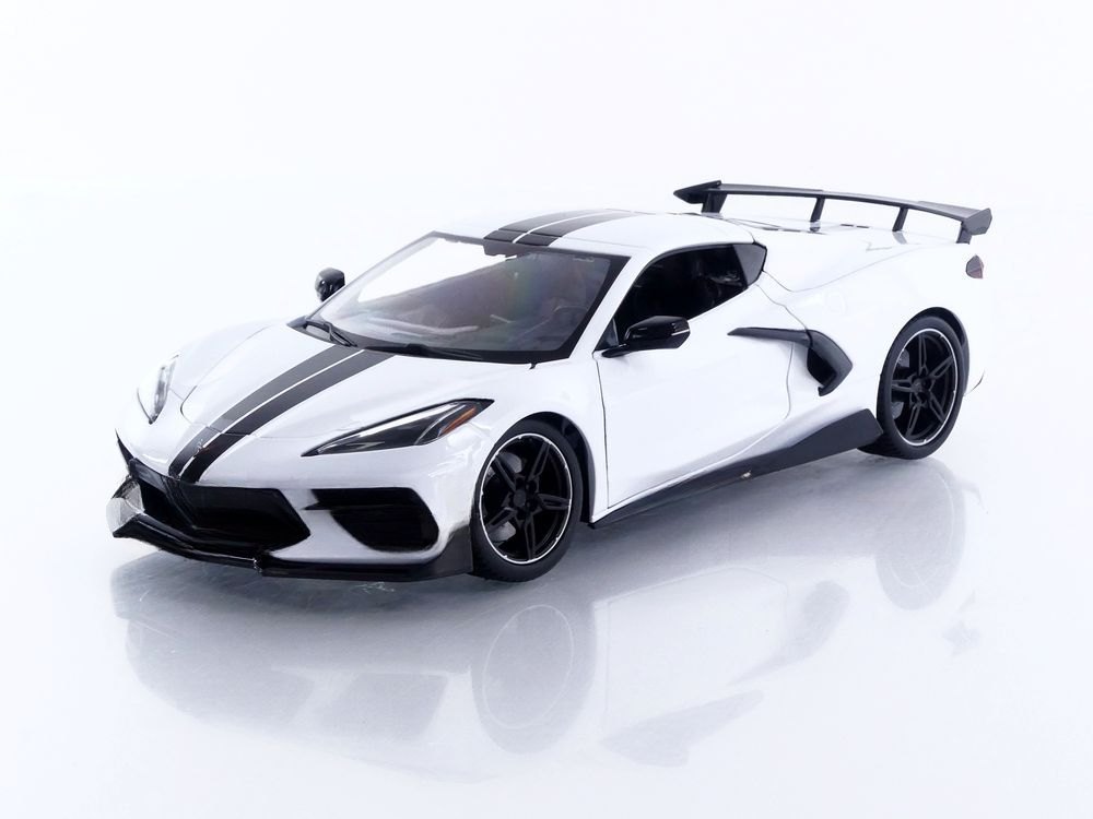 2020 Corvette Stingray (C8) Black: No package: Image 5